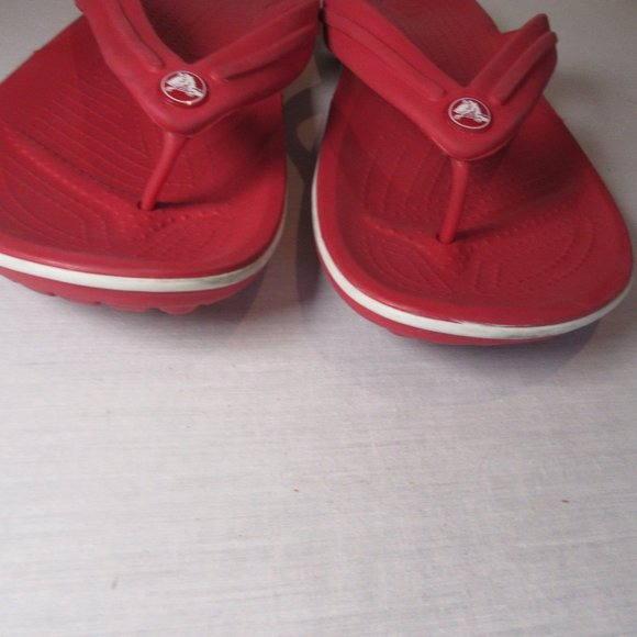 Unisex Red Crocs Flip Flops - Picture 4 of 6